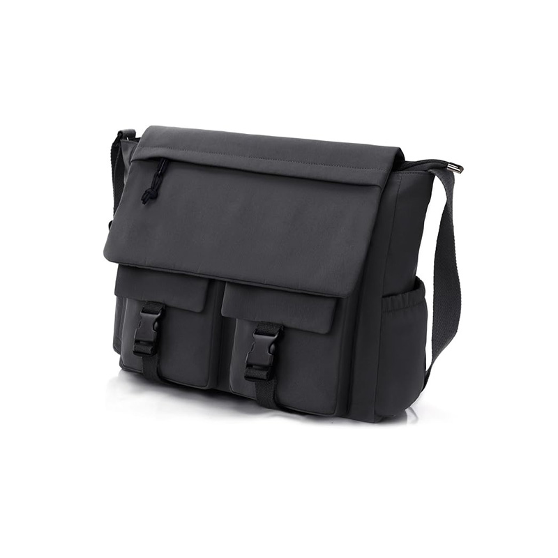 Uw merk creëren: het op maat gemaakte proces van modieuze, waterdichte polyester koerierstassen