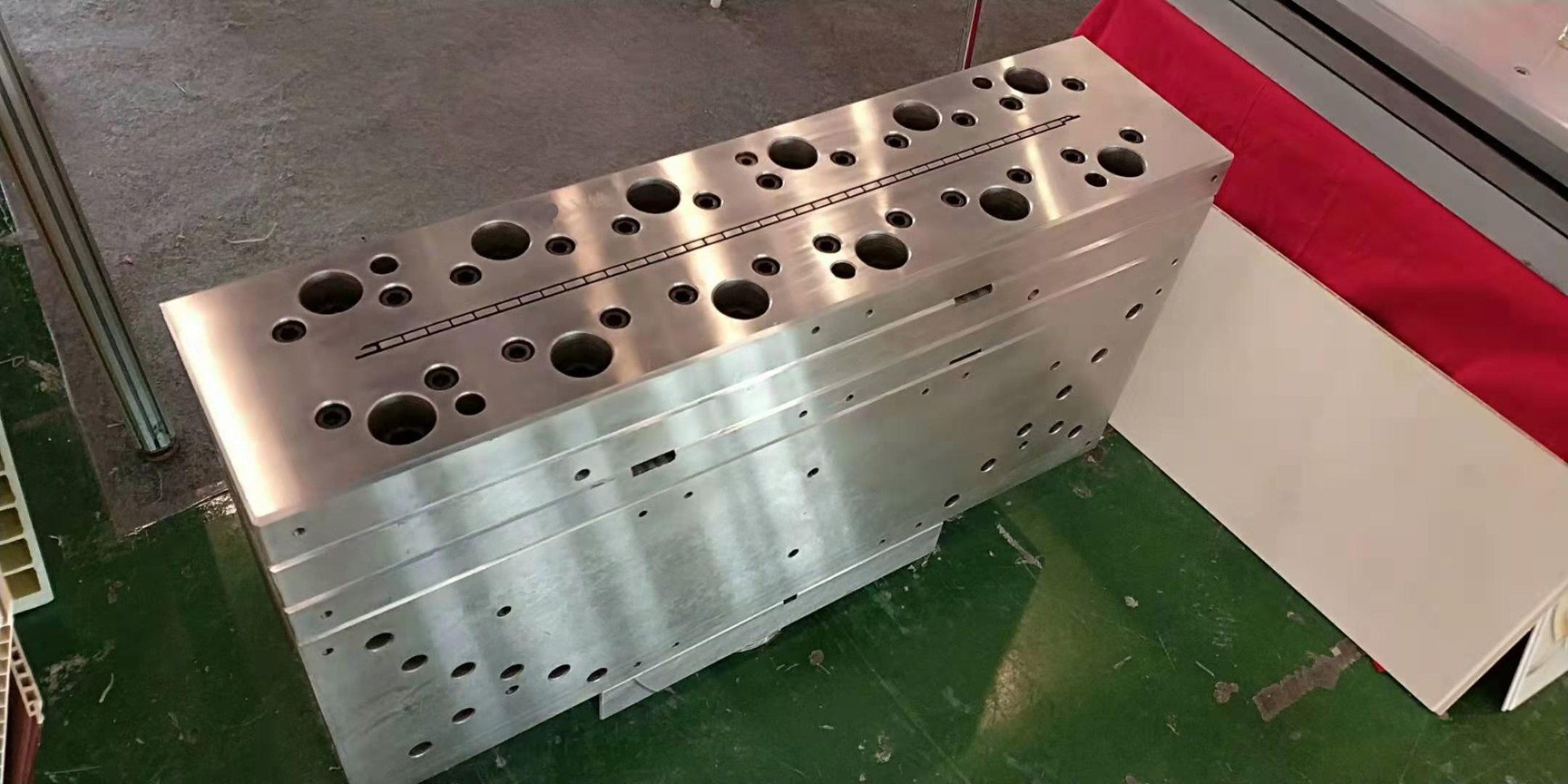 Plastic Ceiling PVC Panel Mould, Extrusion Die, PVC Interlock Board Extrusion Mold (Die Head +Vacuum Calibrator)