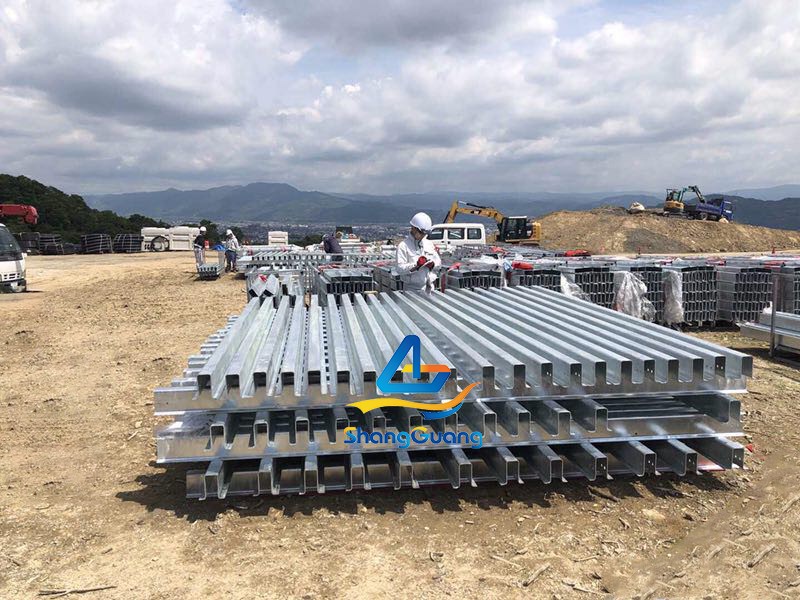 Solar Ground Mounting System--Hat Type Pole