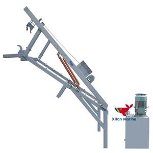 Sekoci Jatuh Bebas Meluncurkan Perangkat Davit