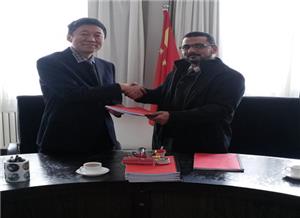 مشروع السودان: آلة تصنيع الورق متعددة الأسطوانات بسلك مزدوج 100TPD 3600mm