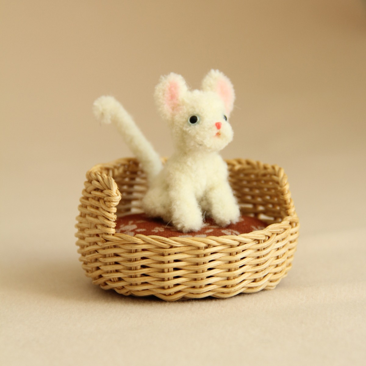 dollhouse miniatures