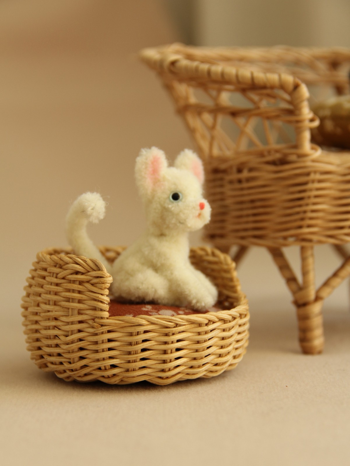 dollhouse miniatures