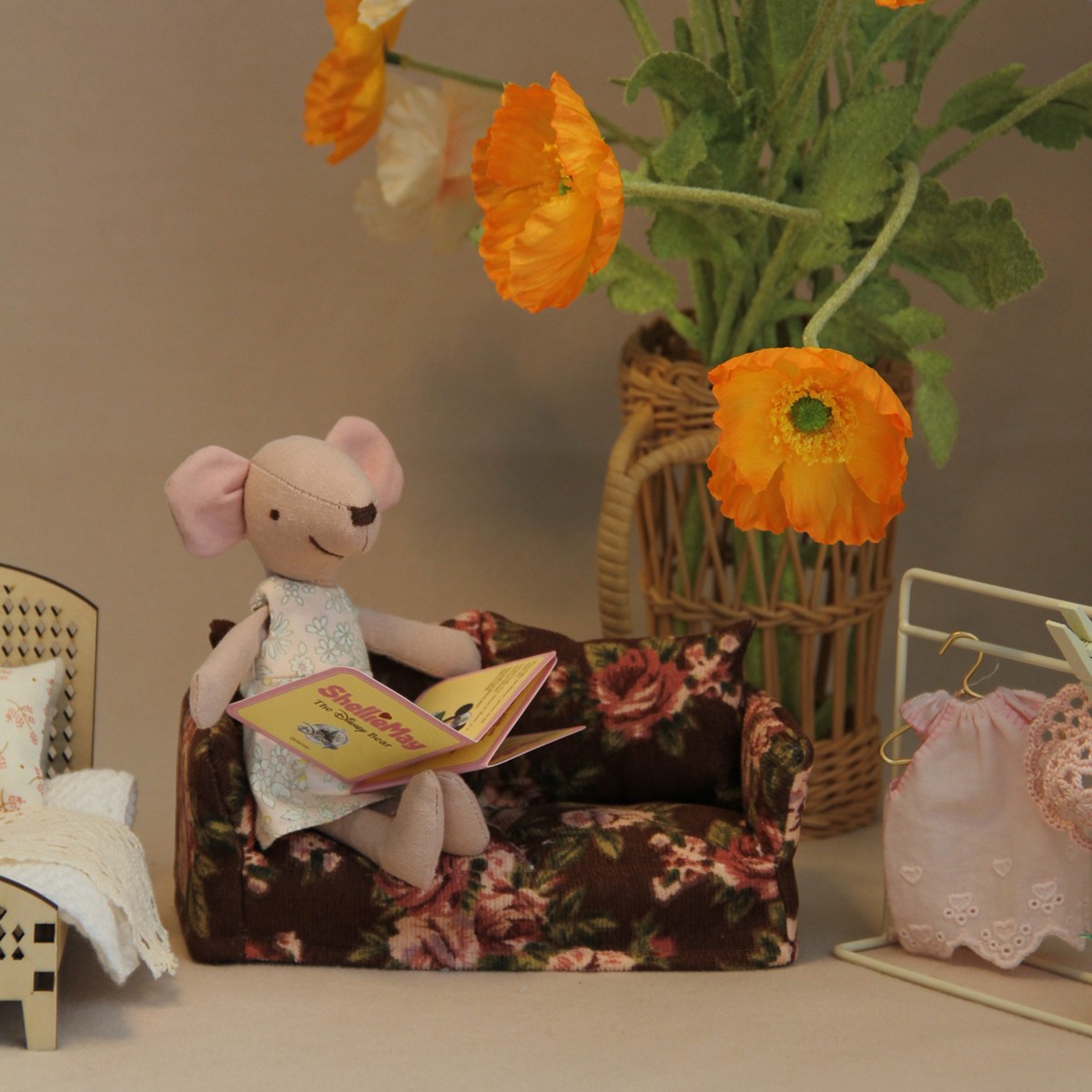 1:12 dollhouse furniture