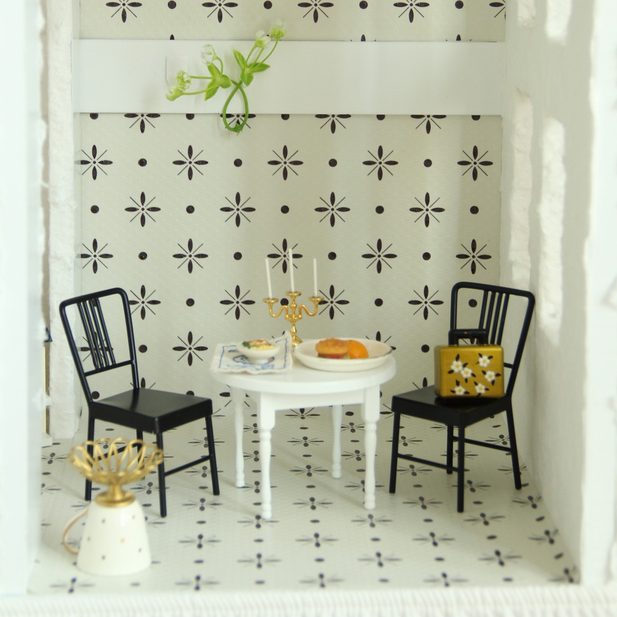 mini table and chair