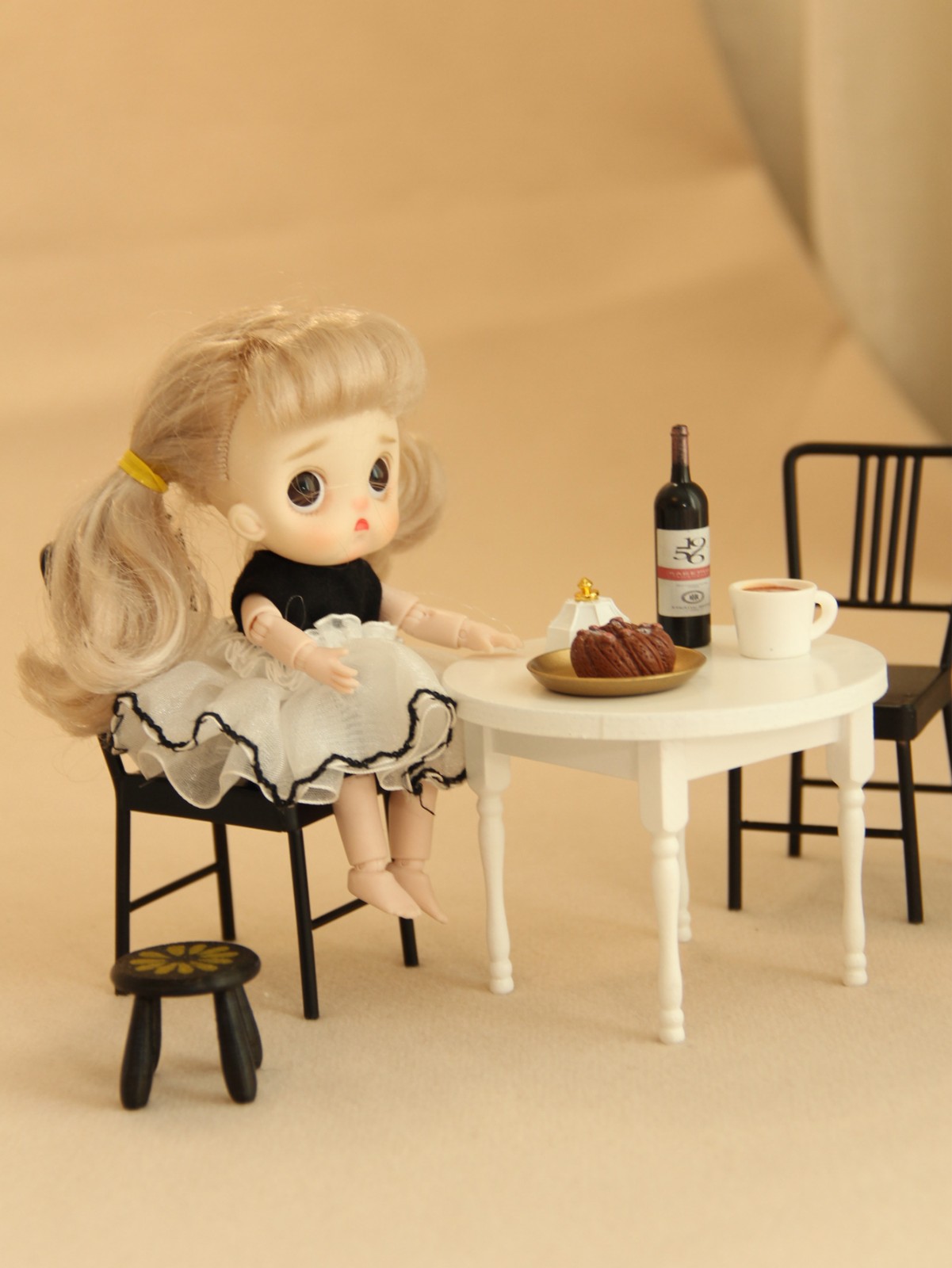 mini table and chair