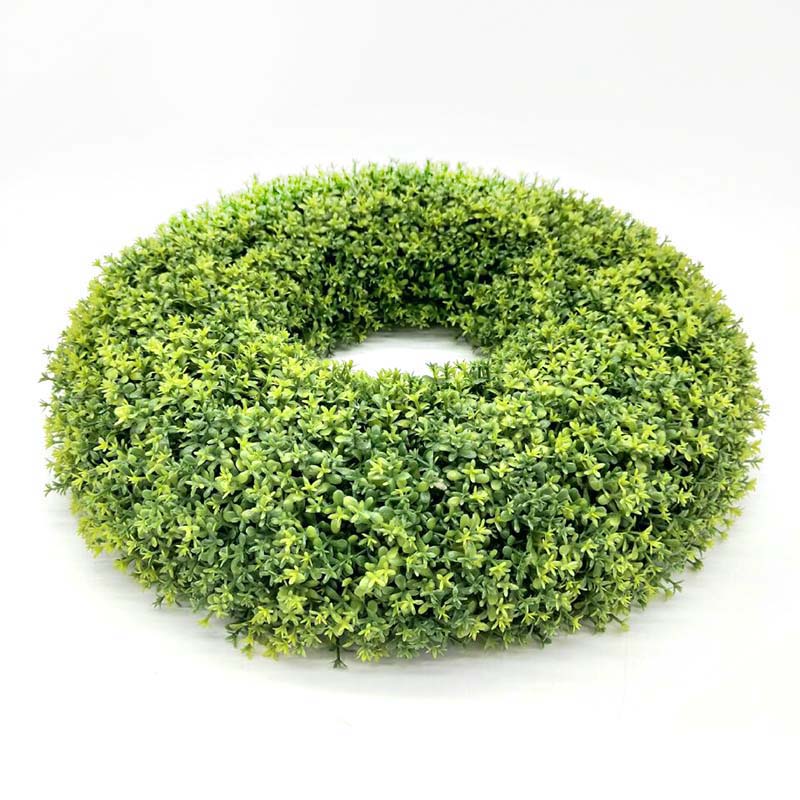 Everyday Home Decor Green Wreath