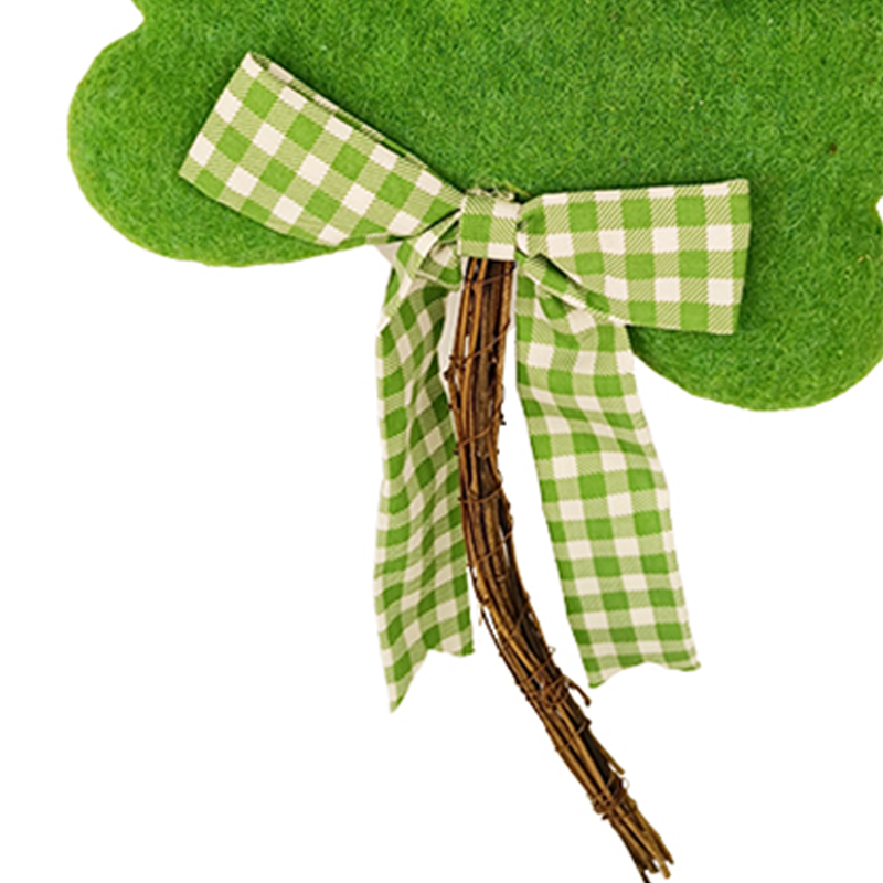 green clover decoration