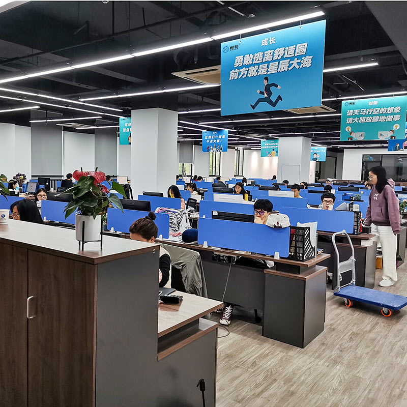 Đội ngũ dịch vụ của chúng tôi