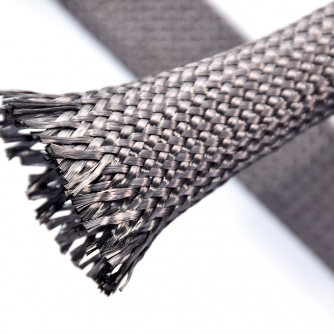 Manchon de câble tressé en fibre de carbone