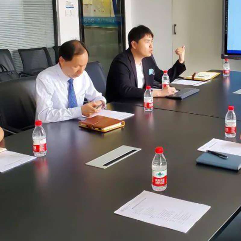 Công ty đối tác tham gia đàm phán với Công ty của chúng tôi.