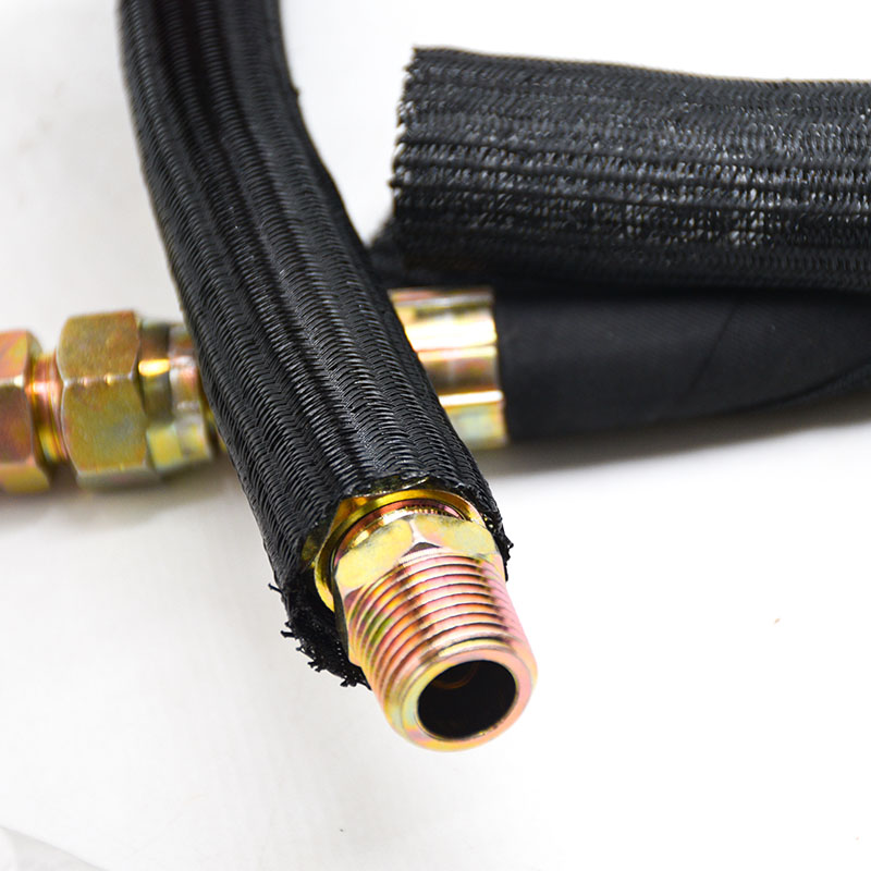 Tại sao ống bện là tương lai của quản lý cáp?