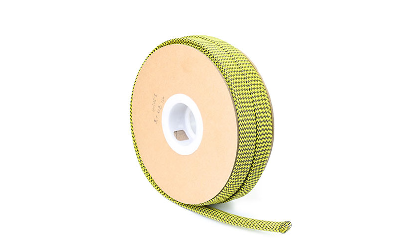 Schützt eine hochdichte Geflechtummantelung Ihre Kabel vor Flüssigkeiten?