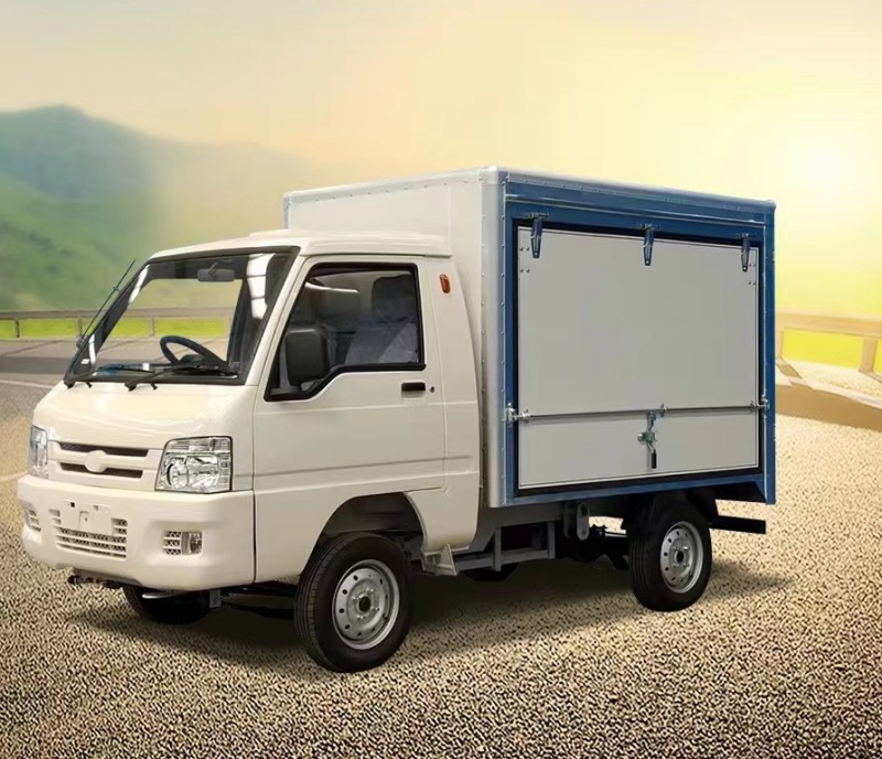 Camion électrique à quatre roues