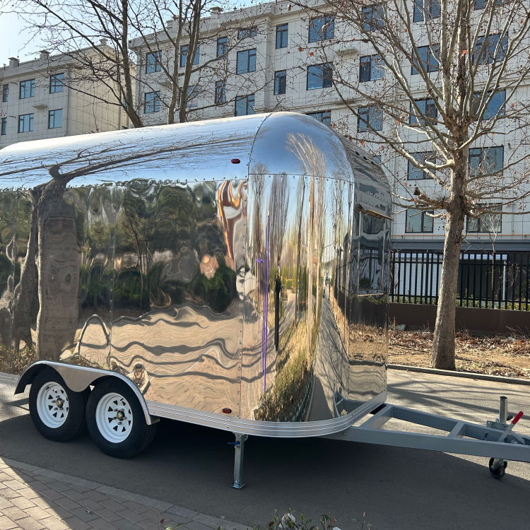 Уличная мобильная тележка для еды