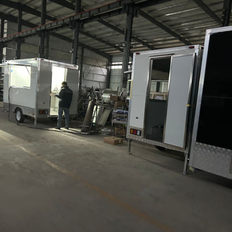 Pesanan truk listrik kustom, forklift listrik, dan trailer sedang dalam proses