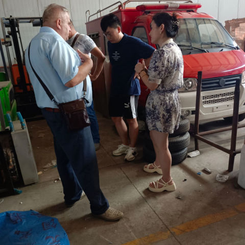 Layanan truk kartu mikro listrik untuk pelanggan Rusia