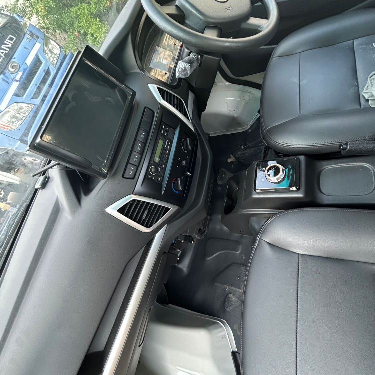 Right hand drive electric minicard