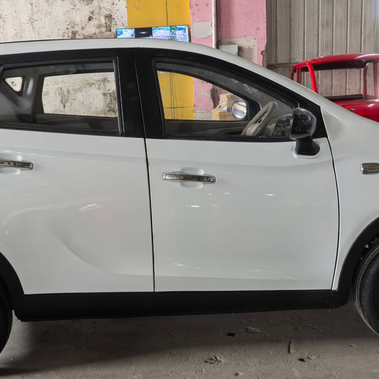 four-wheel-low-speed-electric-sedan-compact-type