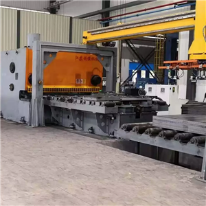 Garis geser pertama pelat tebal sedang yang diproduksi oleh CHUANGHENG di Cina