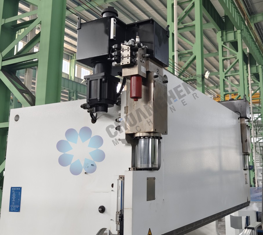 Hybrid Press brake