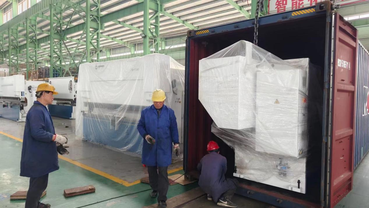CHUANGHENG CNC VERTICAL GROOVING MACHINE Shipping For Singapore