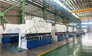 Outils et matrices : le cœur du processus de pliage