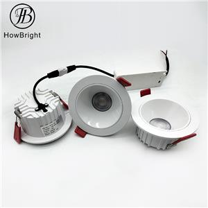 Recessed down light with black reflector LED aluminum interior