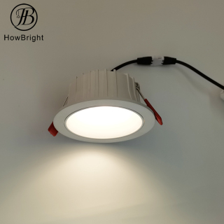 Recessed down light with black reflector LED aluminum interior
