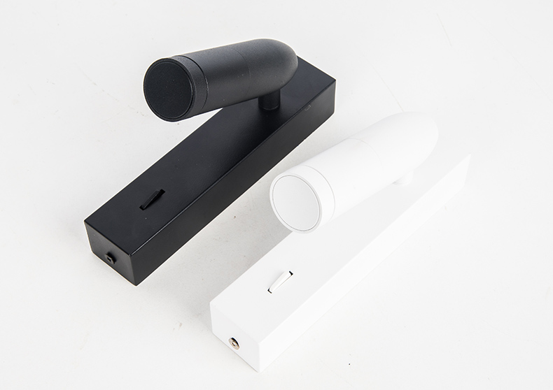 Aluminum wall mounted light
