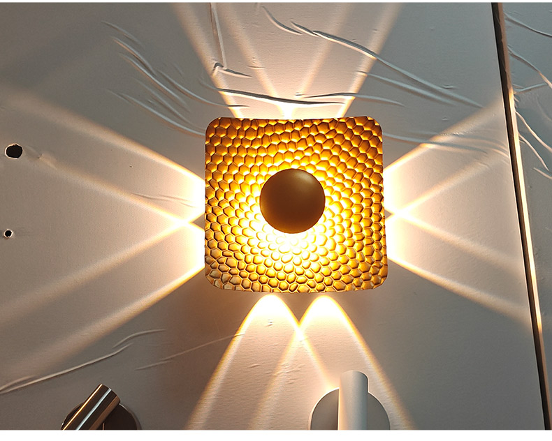 Decorative LED Wall Light