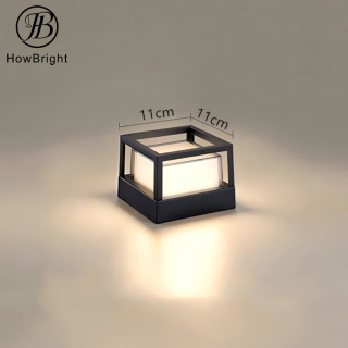 Luminária de parede LED moderna para exterior, ideal para jardim e fachada.