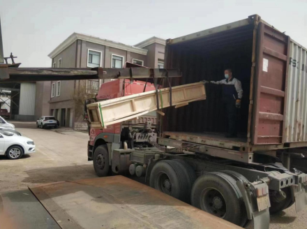 Export von 50 Tonnen Flachstahl nach Vietnam