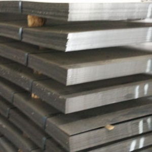 صفائح الفولاذ المدرفلة على الساخن