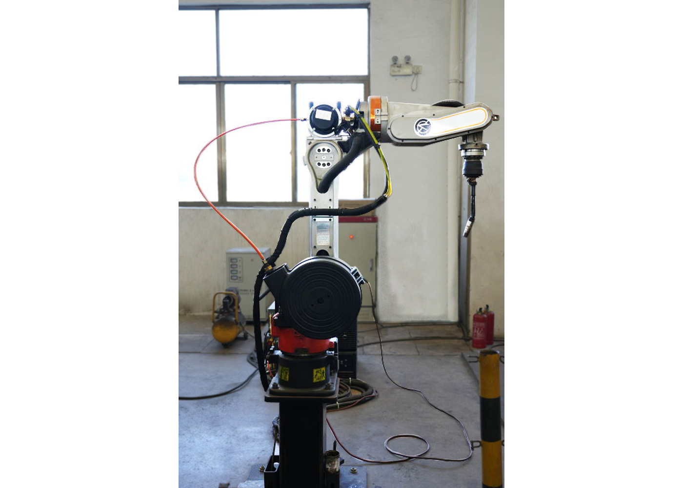 Introduction du robot de soudage automatique