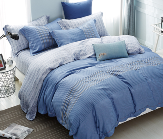 blue stripe pattern bedding