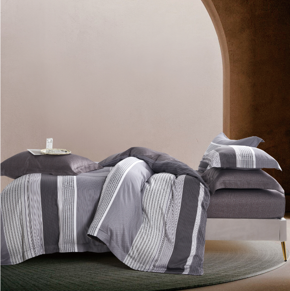 طقم لحاف فاخر ومسامي مع شريط