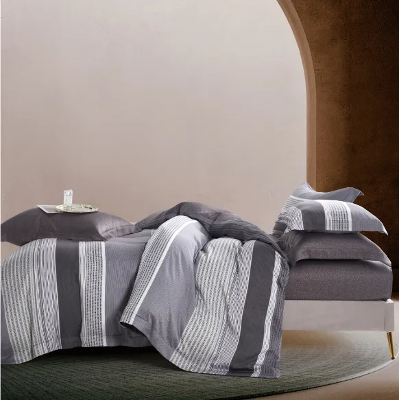 Ensemble de couette de luxe et respirant avec rayure