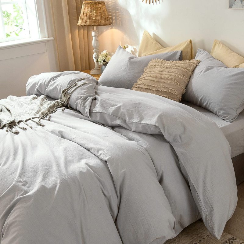 أربعة قطع الفراش بلون رمادي سادة