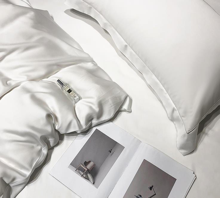 Reversible White All Season Solid Comforter
