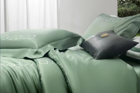 Juego de cama bordado --- DAISEN