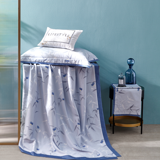 Zartes blaues Blumenmuster, 4-teiliges Bettwäscheset aus Baumwolle --- BENRAN