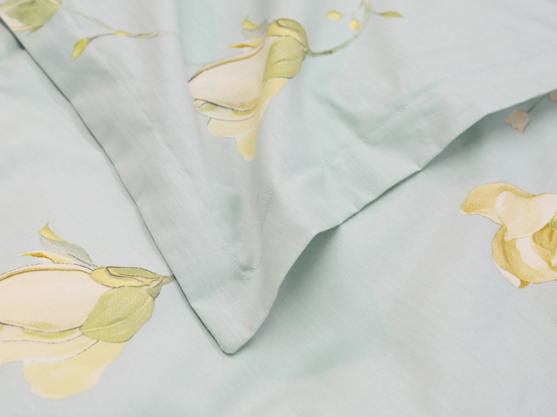 Zartes gelbes Blumenmuster, 4-teiliges Baumwoll-Bettwäscheset --- MICHUN