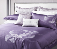 エレガントな刺繍が施された紫色のコットン寝具セット --- チンム