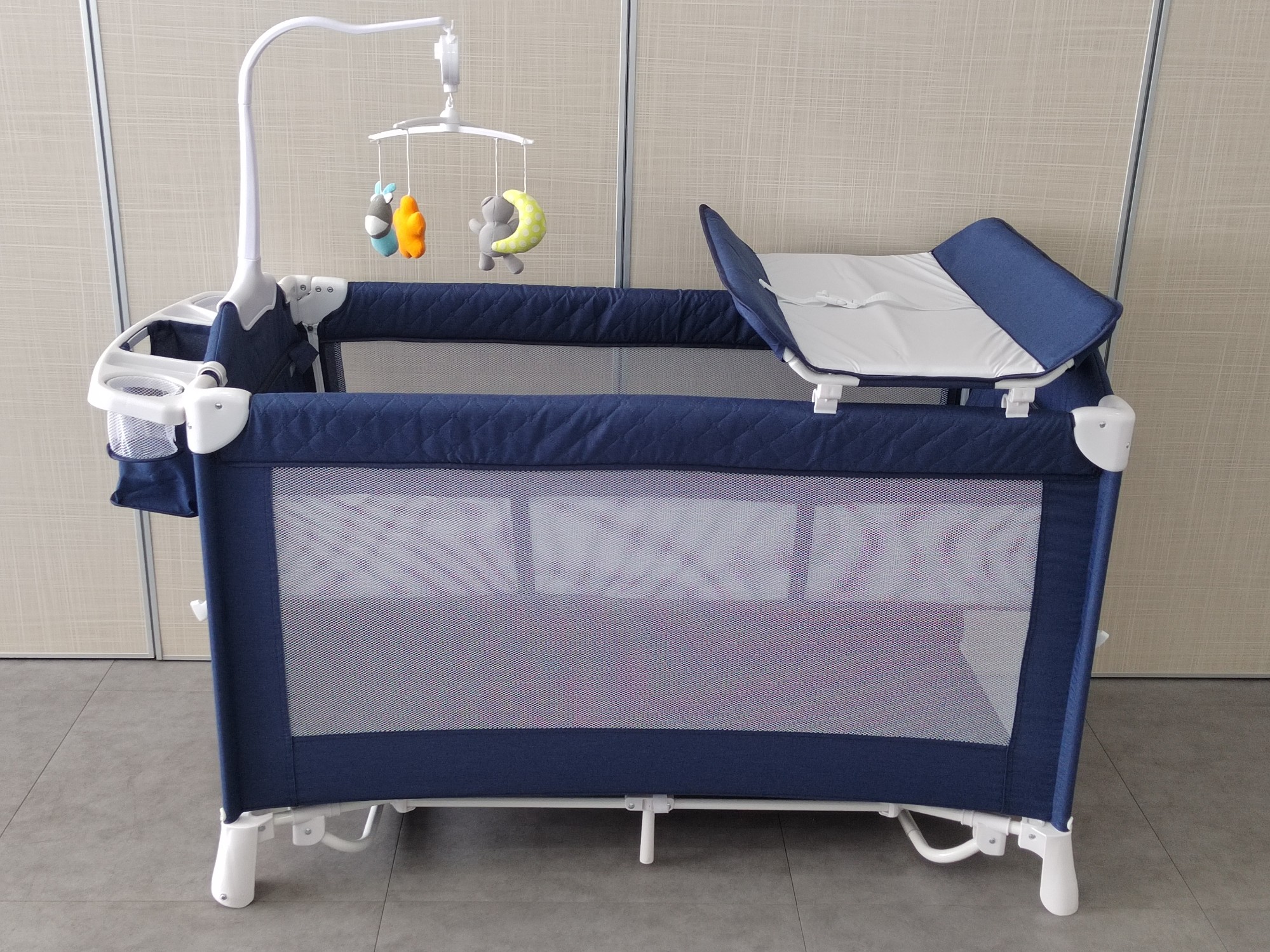 Manufacturer new design 2023 Hot sale Foldable baby Bedside crib travel cot playpen with printings