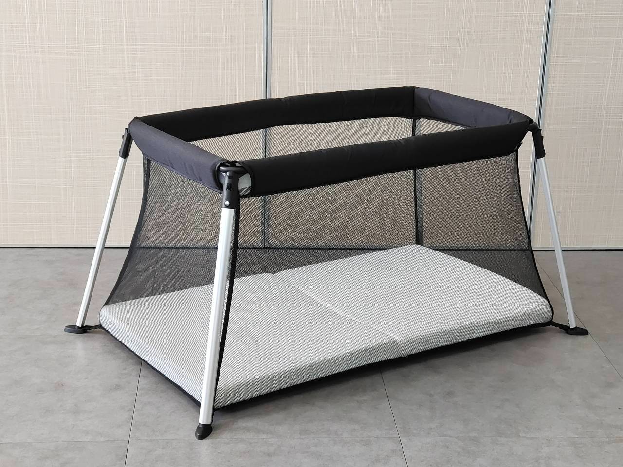 Newborn Baby Travel Cot Baby Crib Portable Child Toddler Cot folded Safety Baby Bed with mattress