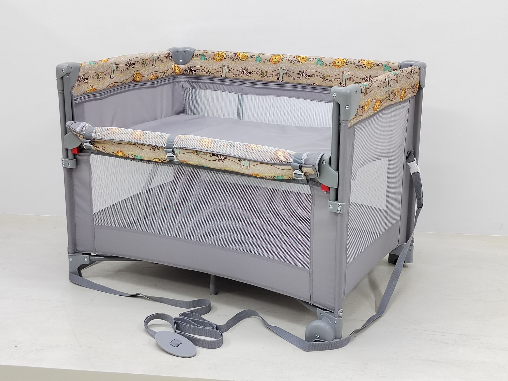 Manufacturer Foldable travel cot playpen baby beside sleeper next to me drop side cot for hospital bedroom use