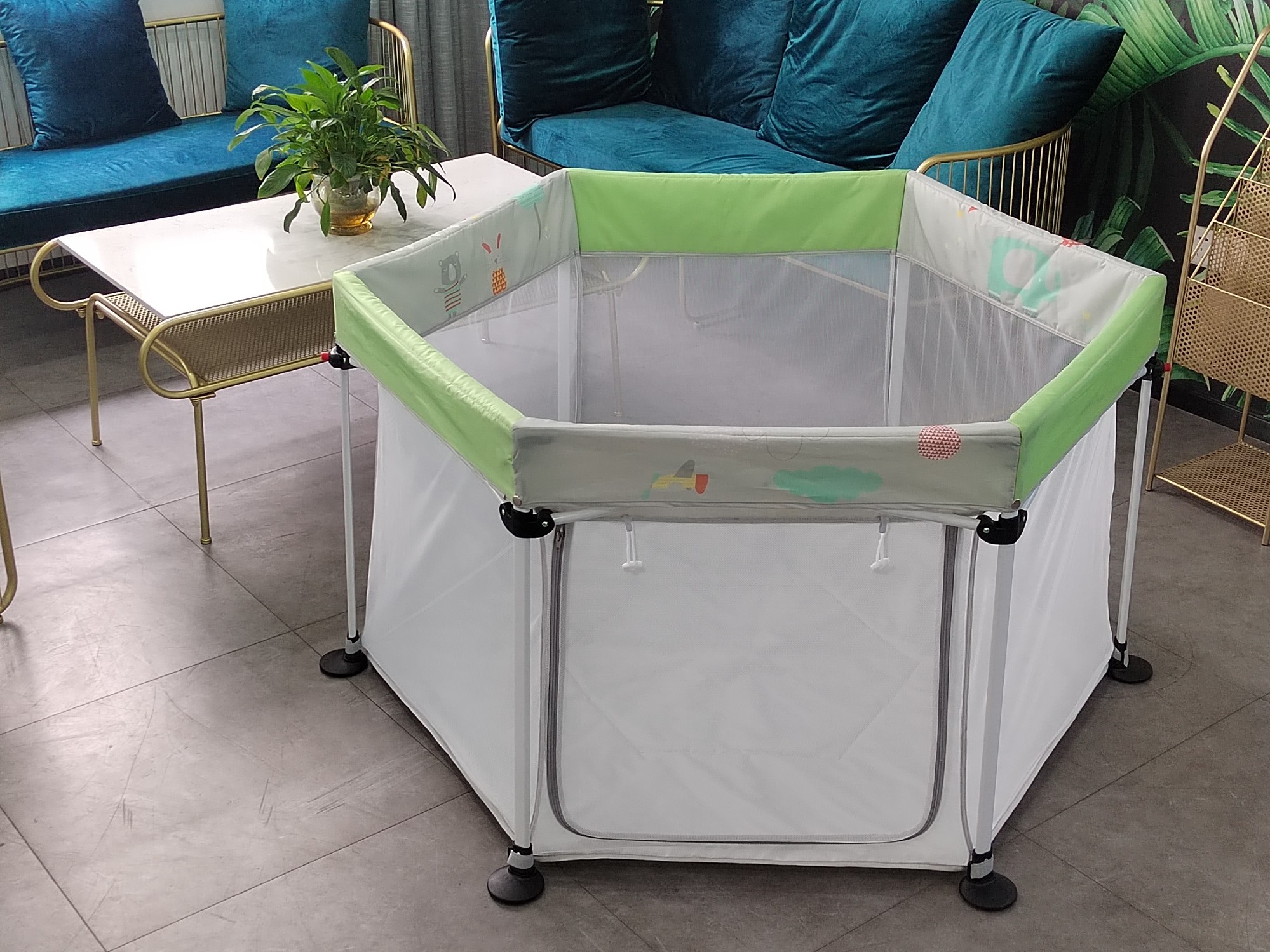 Oxford Fabric Outdoor Indoor babiplayen for Baby Safety foldable Playpen With playground entrance Gate printings