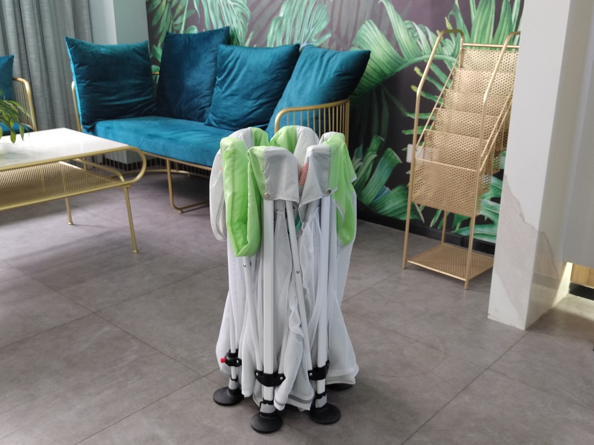 Oxford Fabric Outdoor Indoor babiplayen for Baby Safety foldable Playpen With playground entrance Gate printings