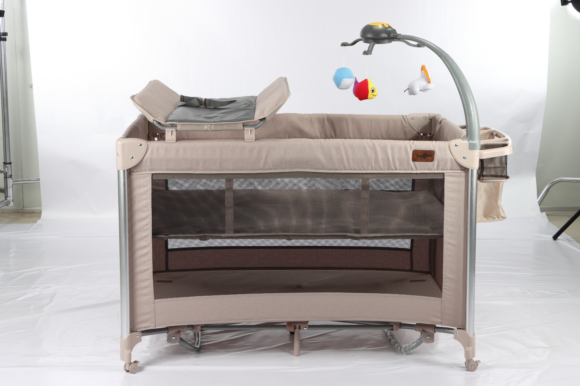 HBB Manufacturer Customized Baby Bedside Sleeper with toy bar, U-Shaped Diaper